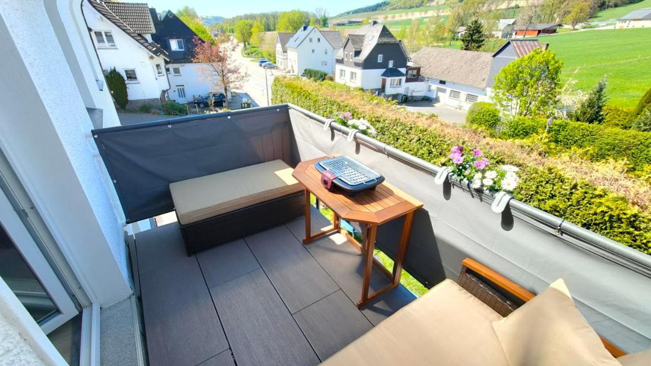 Modernes 3-Zimmer Loft Mit Balkon Hennesee 5 Min Еслохе Екстериор снимка