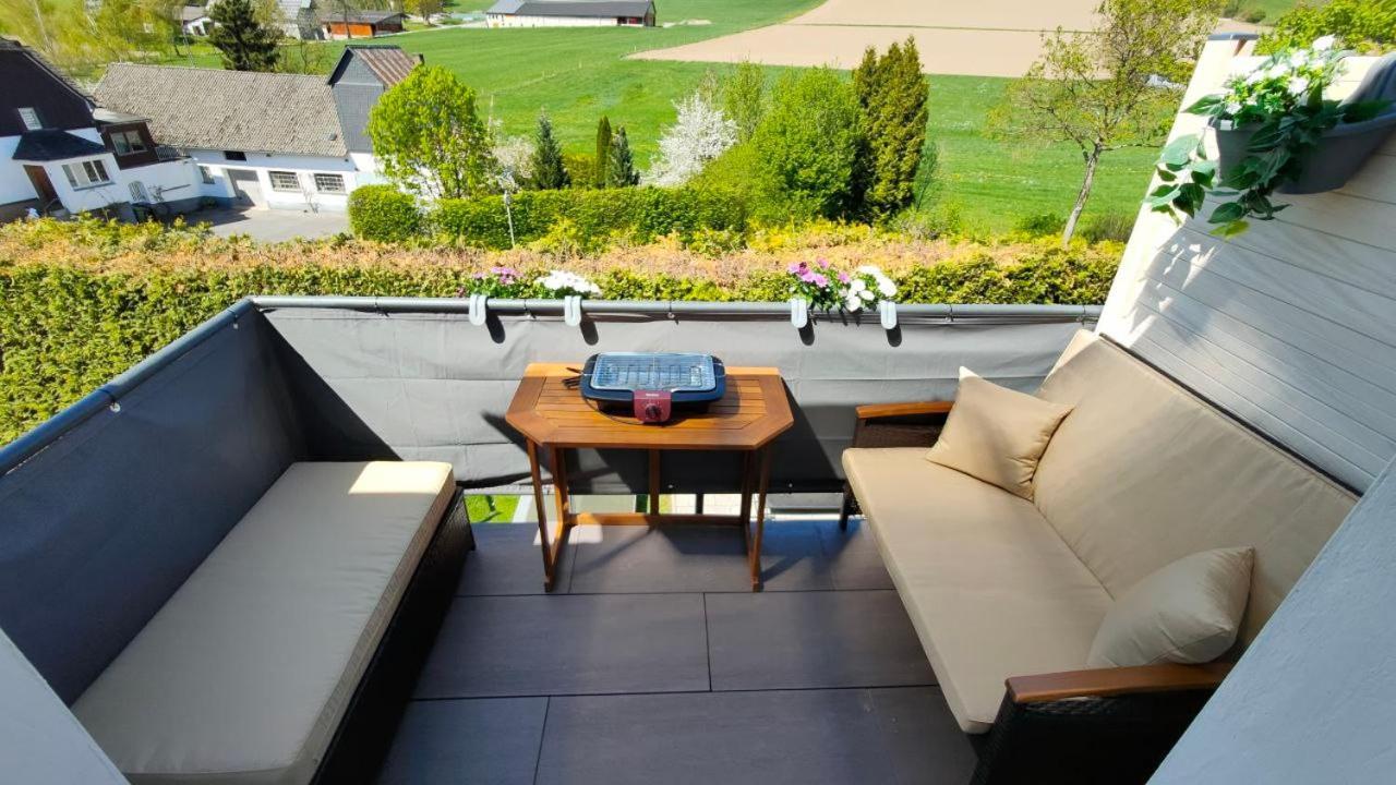 Modernes 3-Zimmer Loft Mit Balkon Hennesee 5 Min Еслохе Екстериор снимка